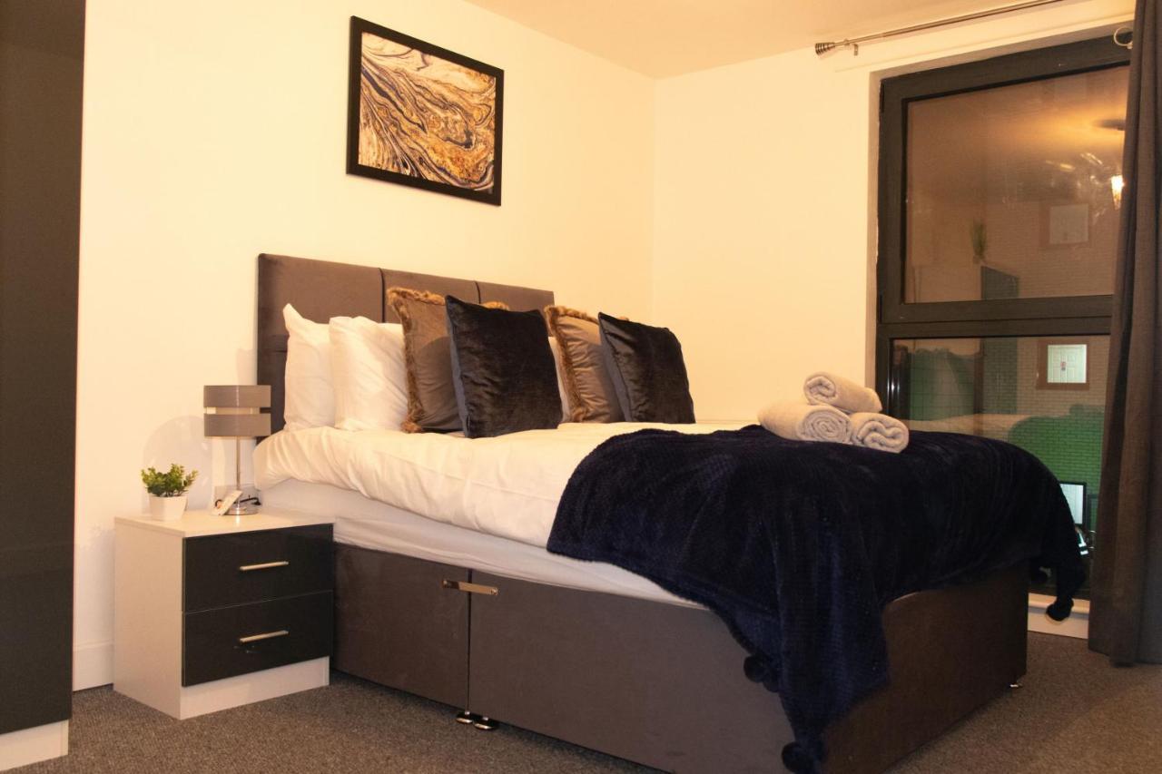 Livestay-Modern Apartment Minutes Away From Heathrow Slough Exterior foto